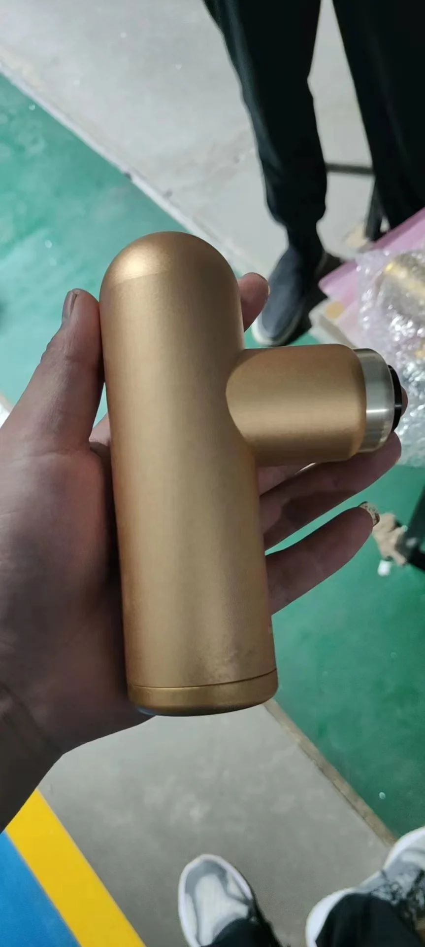 High Quality Aluminum Alloy Mini Electric Fascial Gun Custom Logo Musical Function Vibration Anti Cellulite Body Massage Gun