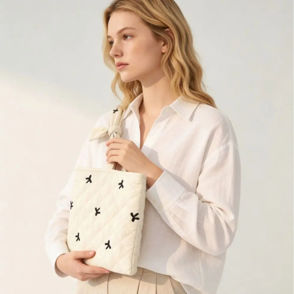 Portable Quilted Makeup Bag Drawstring Bow Knot Floral Toiletry Bag Large Capacity Cosmetic Pouch Girls