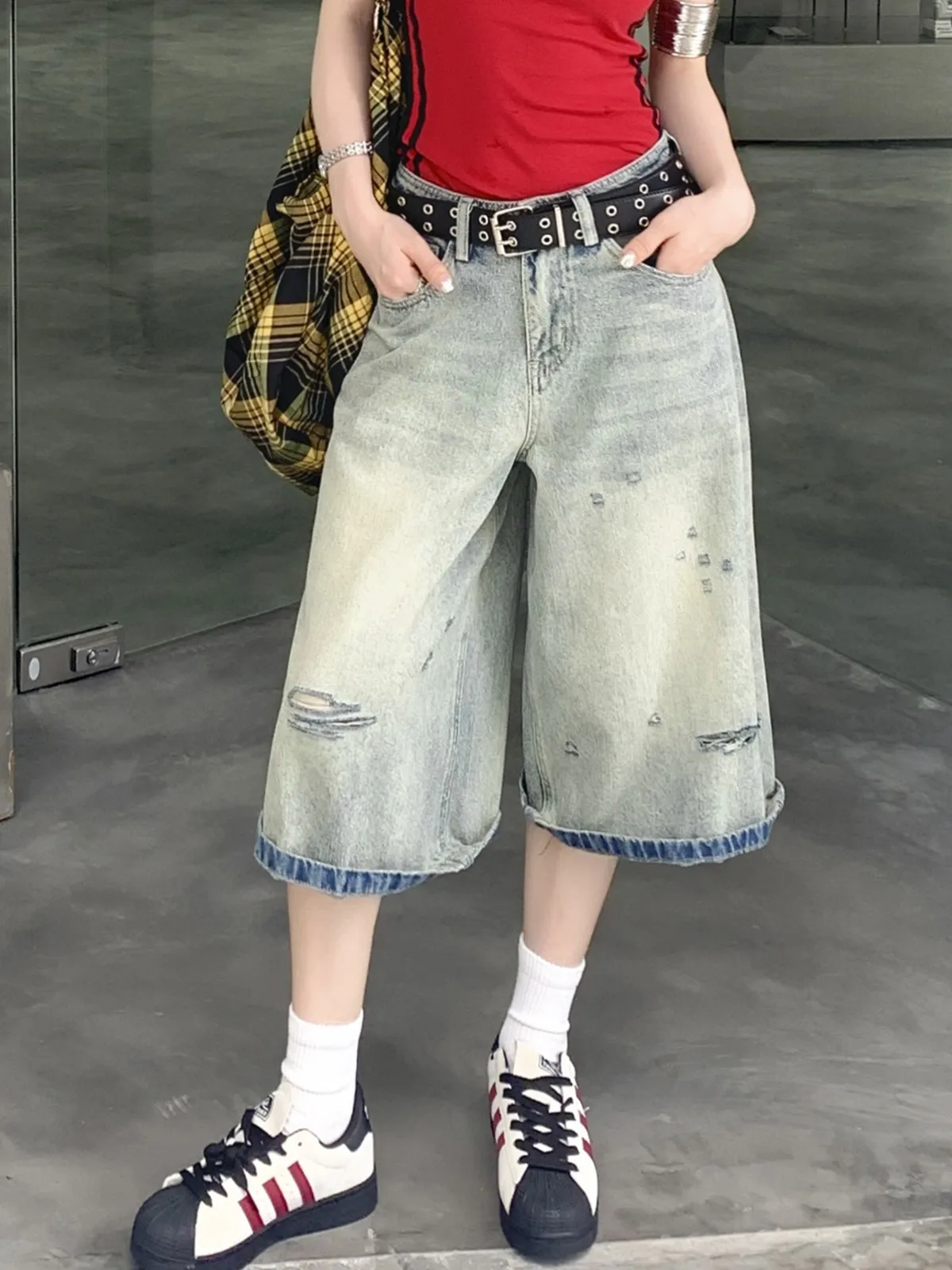 

ZHISILAO New Ripped Calf-length Jeans Women Vintage Boyfriend Loose Wide Leg Calf-length Denim Pants Summer 2024