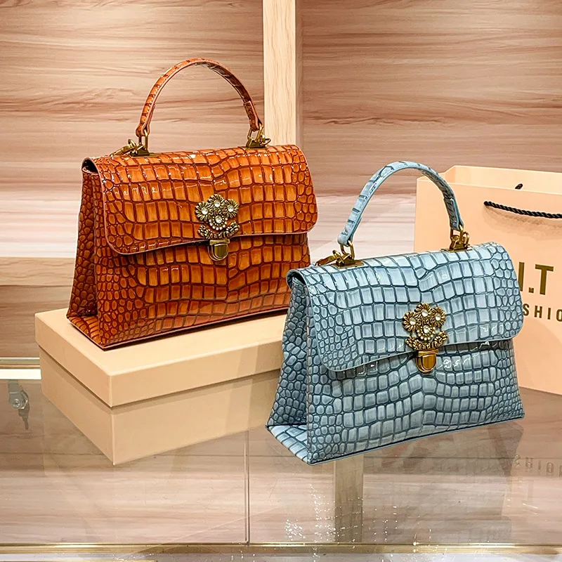 

Luxury Designer Brand New High Quality Alligator Lock Tote Women's Fashion Crossbody Bag Bolsos De Mujer Free Shipping Hot Sale