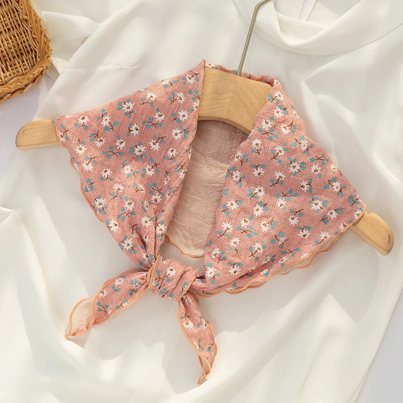 

ay Floral Cotton Linen e Scarf Women's Artistic Retro Double Layer Ne Protection Decoration Small Bandana