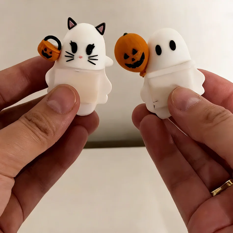 Figurina di fantasmi di Halloween Serie di Halloween Scatola cieca Mini modello di bambola Ornamento staccabile Confezione regalo misteriosa