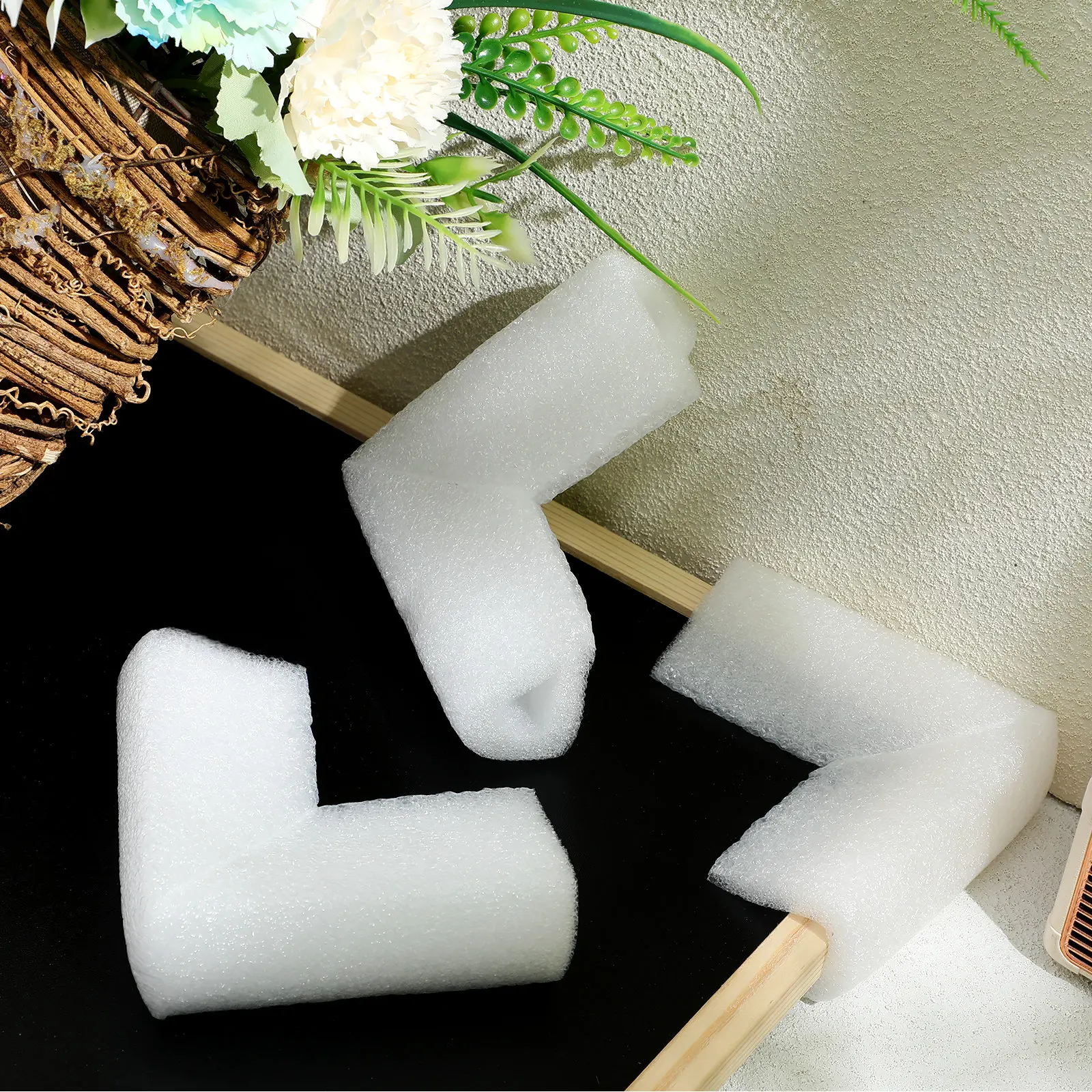 

24 шт. защитных уголков из вспененного полиэтилена (EPE) L-образной формы для упаковки, защиты краев при переезде и транспортировке хрупких коробок и картонных упаковок