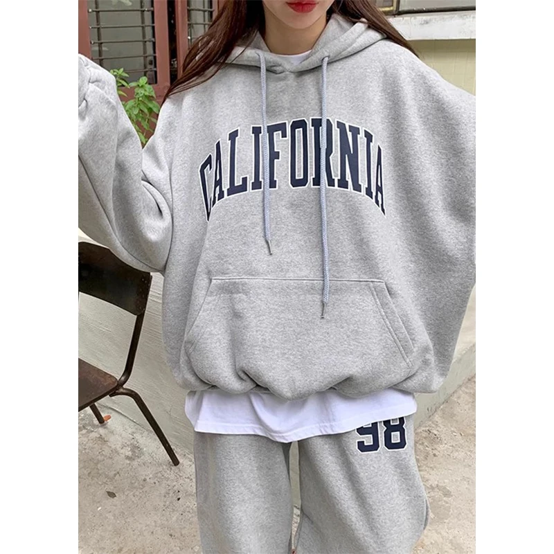 

Шикарный осенне-зимний комплект из толстовки с длинными рукавами на флисовой подкладке и брюк, повседневный, удобный, с буквенным принтом, универсальный, комфортный наряд.