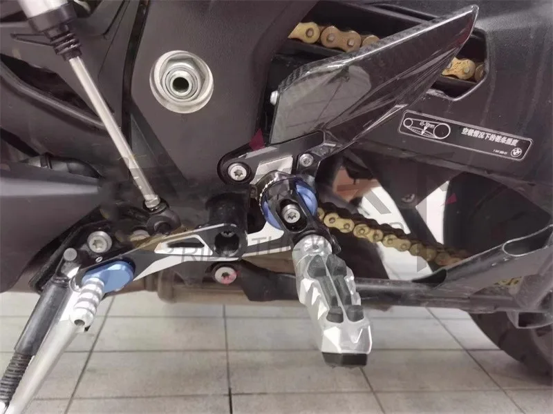 S1000XR CNC Aluminum Alloy Motorcycle Adjustable Rear Foot Rest for M1000XR S1000XR 2021-2025