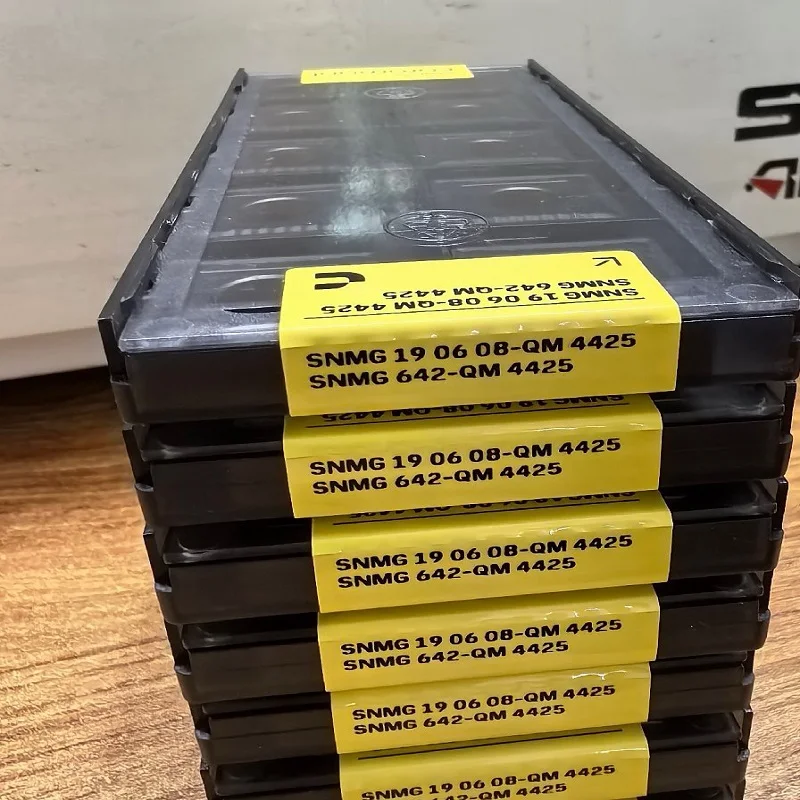 

Hard alloy cutting blades SNMG190608-QM 4425