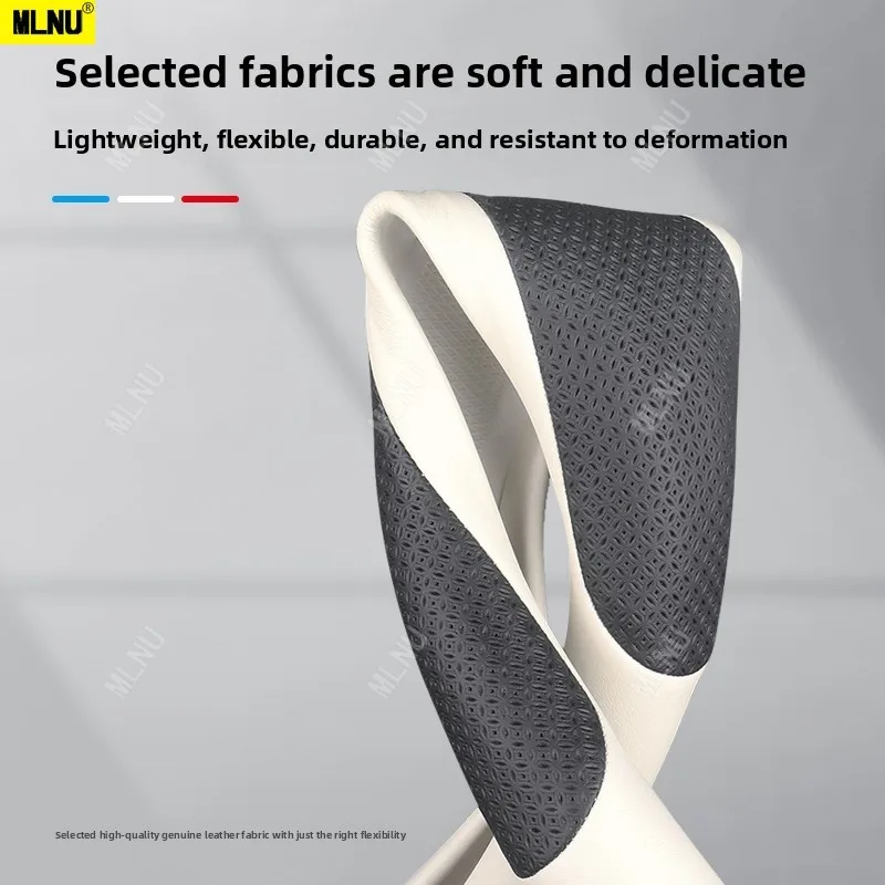 غطاء عجلة القيادة لـ Geely EX5/Proton e.MAS 7 ملحقات السيارة 2024 - مضاد للانزلاق، مقاوم للعرق، جلد ممتاز، متين