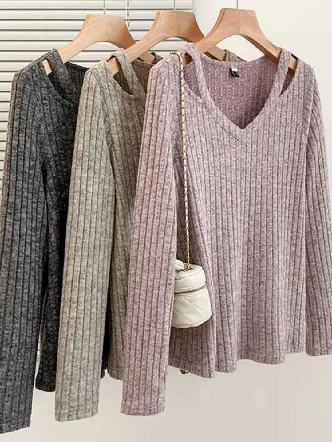 Loose V-neck Long Sleeve Women's Top Slimming Effect plus Size Casual Wear Shoulder-baring Striped Base Layer T-shirt