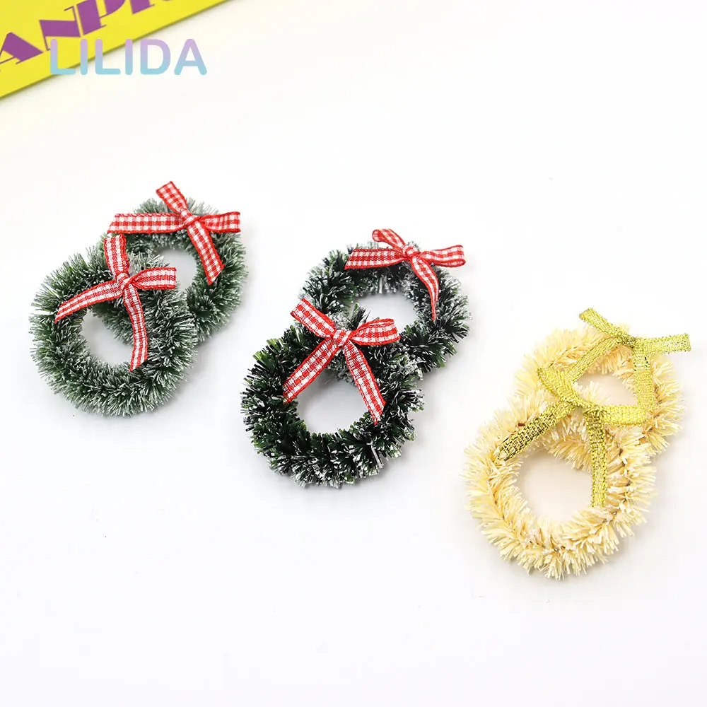 12pcs Christmas Wreath Decorations Xmas Tree Decor Garden Home Decoration Mini Craft Dollhouse Micro Decor DIY Dollhouse Decor