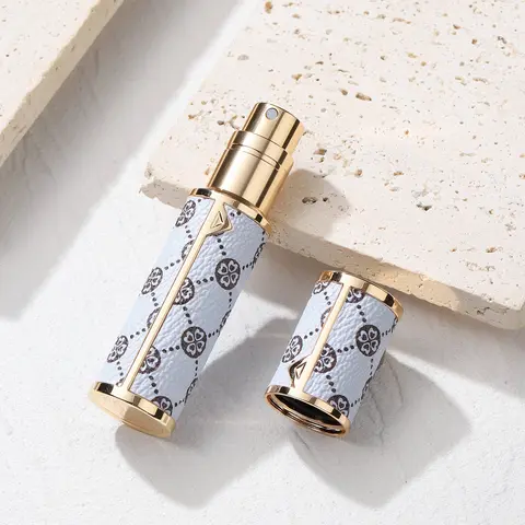 5ml PU Leather Mini Perfume Atomizer Bottle Sprayer Suitable for Boarding Tight Sealing Travel Customized Refillable Bottles