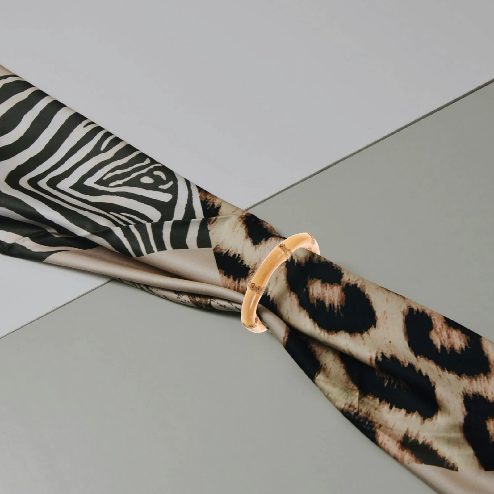 

Bamboo Napkin Rings Farmhouse Multipurpose Napkin Holder Simple Installation Not Easy to Fall Off Decorative Dining Table