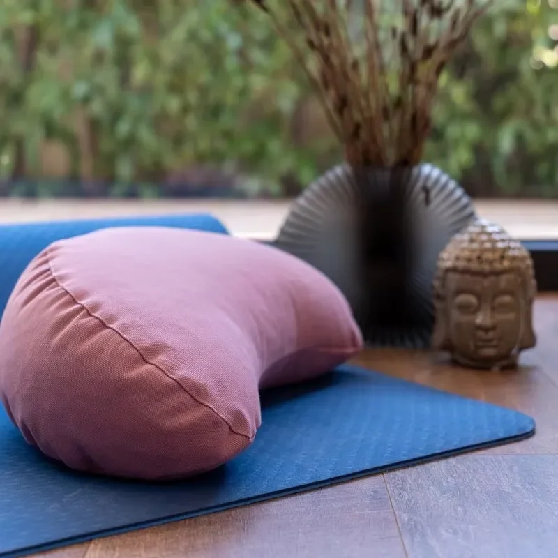 Half Moon Yoga Pillow Organic Cotton Meditation Cushion Filled with Soba Rind for Comfortable Seated Meditation Practice