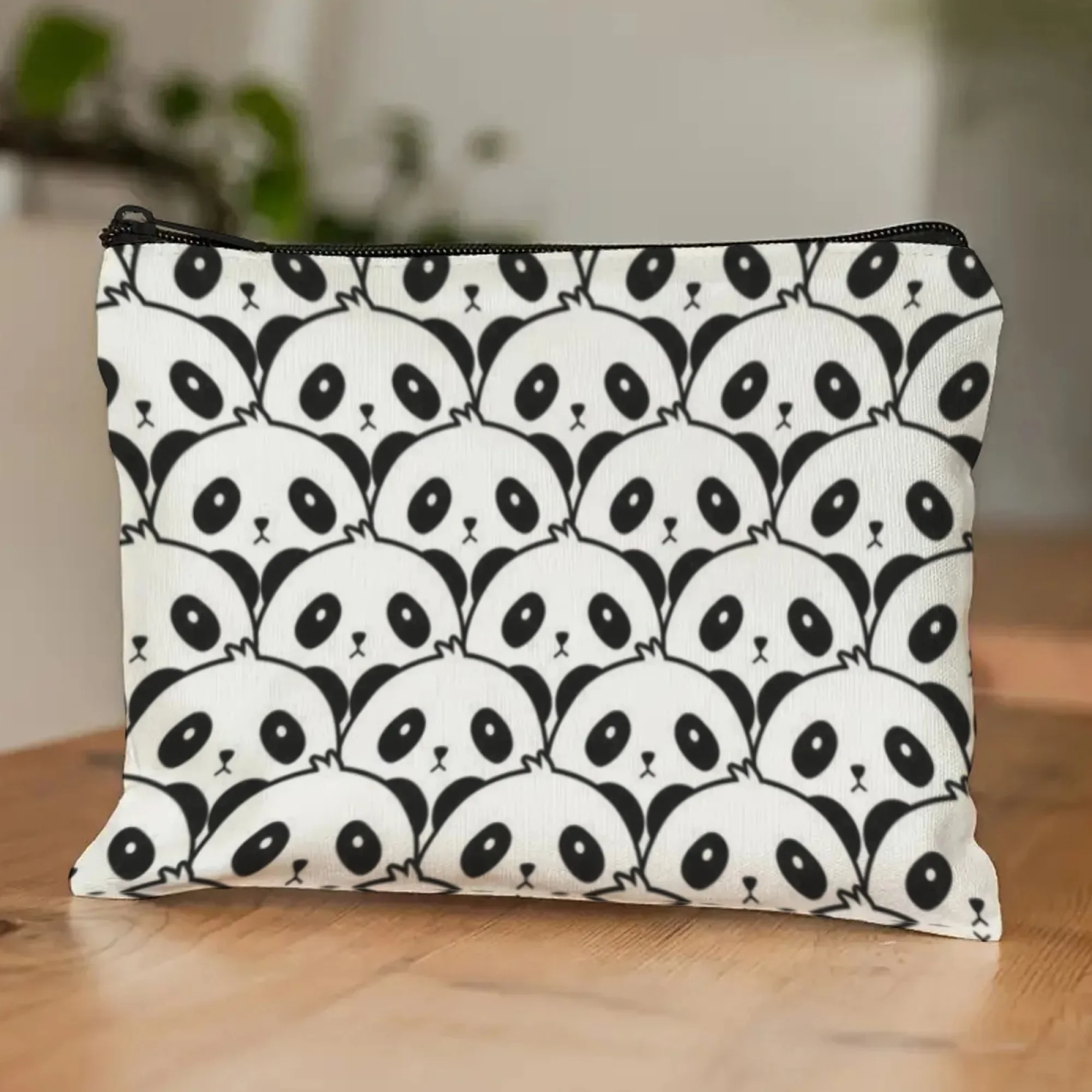 

Cute Panda Pattern Makeup Bag，funny Black - White Cartoon Panda Cosmetic Pouch，Travel Toiletry Organizer for Panda Lovers