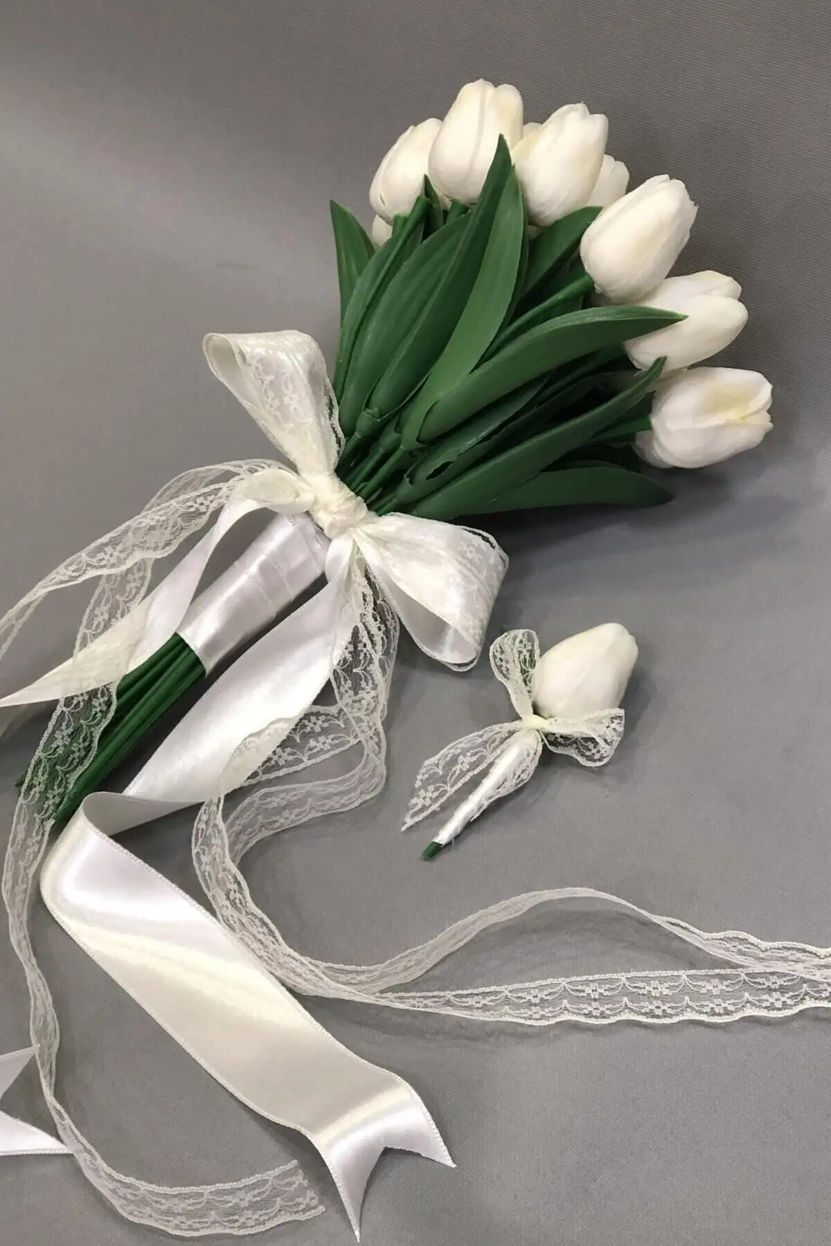 Wet White the Laleli Bride Corsage And Boutonniere