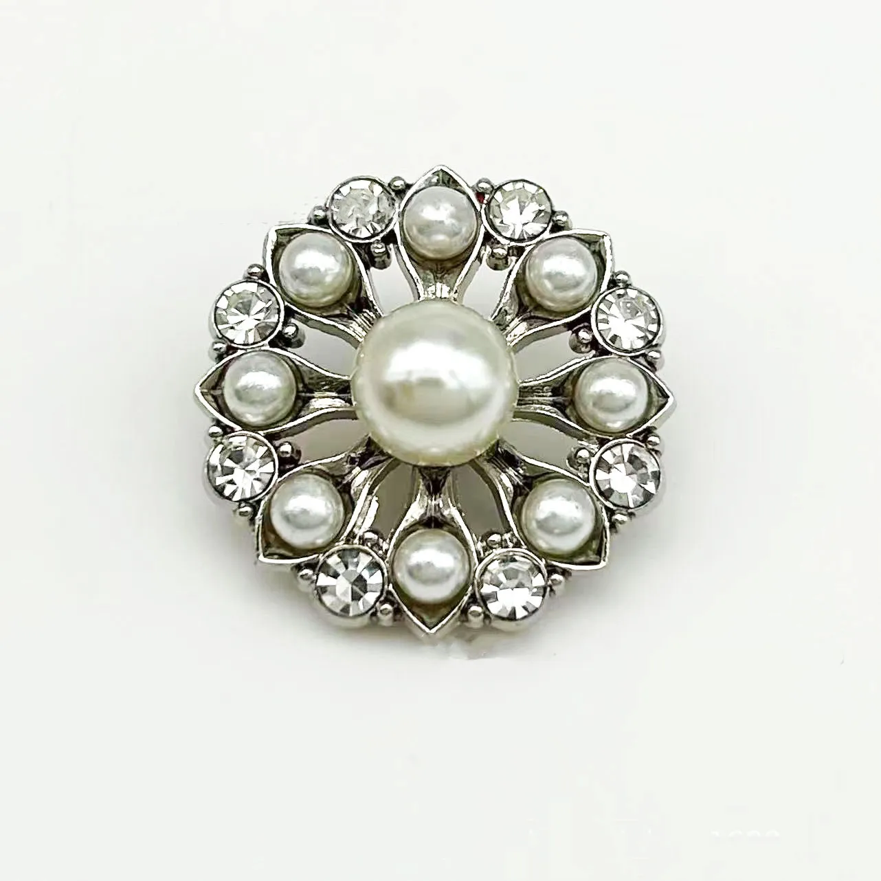 18/20/23MM Luxury Pearl Rhinestone Flower Buttons Of Clothing Fashion 6pcs Metal Flower Button Apparel Sewing Accessories