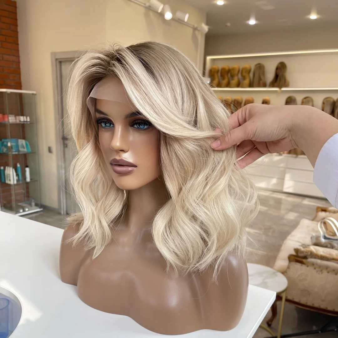 Parrucca bionda Ombre con radici scure per le donne Parrucca sintetica in pizzo cosplay Parrucca corta a onda del corpo Glueless facile da indossare