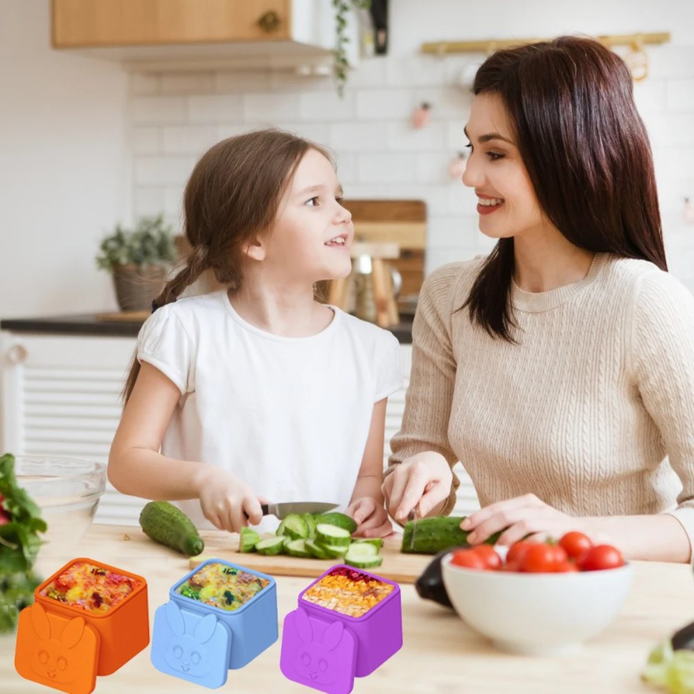 

New Silicone Sauce Cups Sauce Boxes Leak-proof Sauce Cups Lunch Fruit Condiment Containers Divider Cup with Lid Wholesale