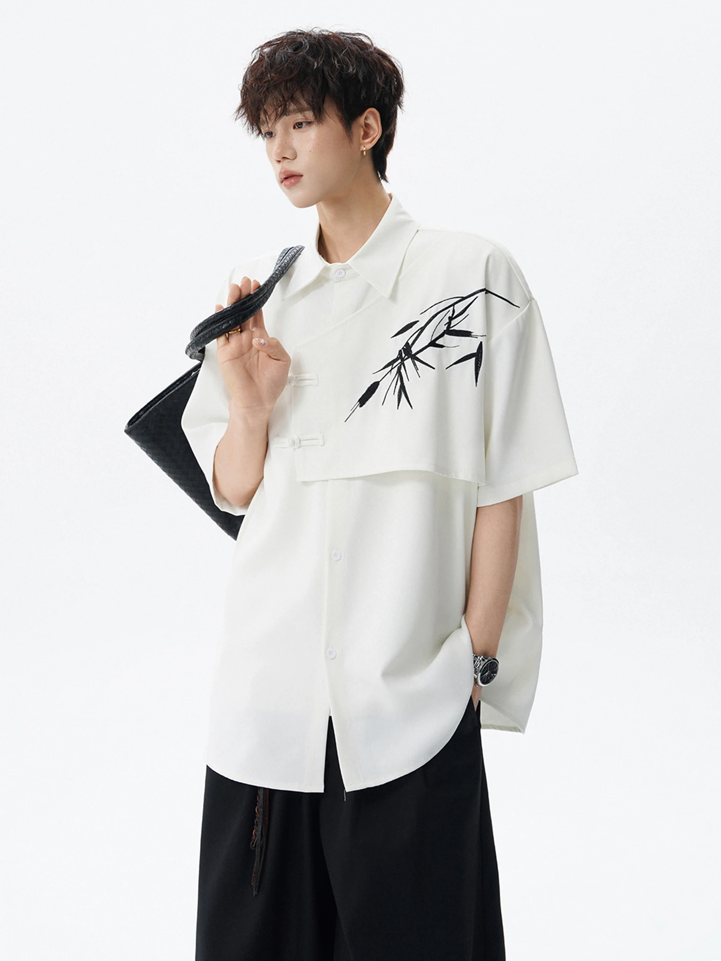 

New Chinese Style Bamboo Embroidery Short Sleeve Loose Fit Men's Shirt Summer Trendy Design Casual Fashion Polyester Fiber