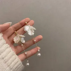2022 New Classic Elegant Simulated Pearl Tassel Petal Long Dangle Earrings For Women Fashion Water Drop Earring Party Jewelry