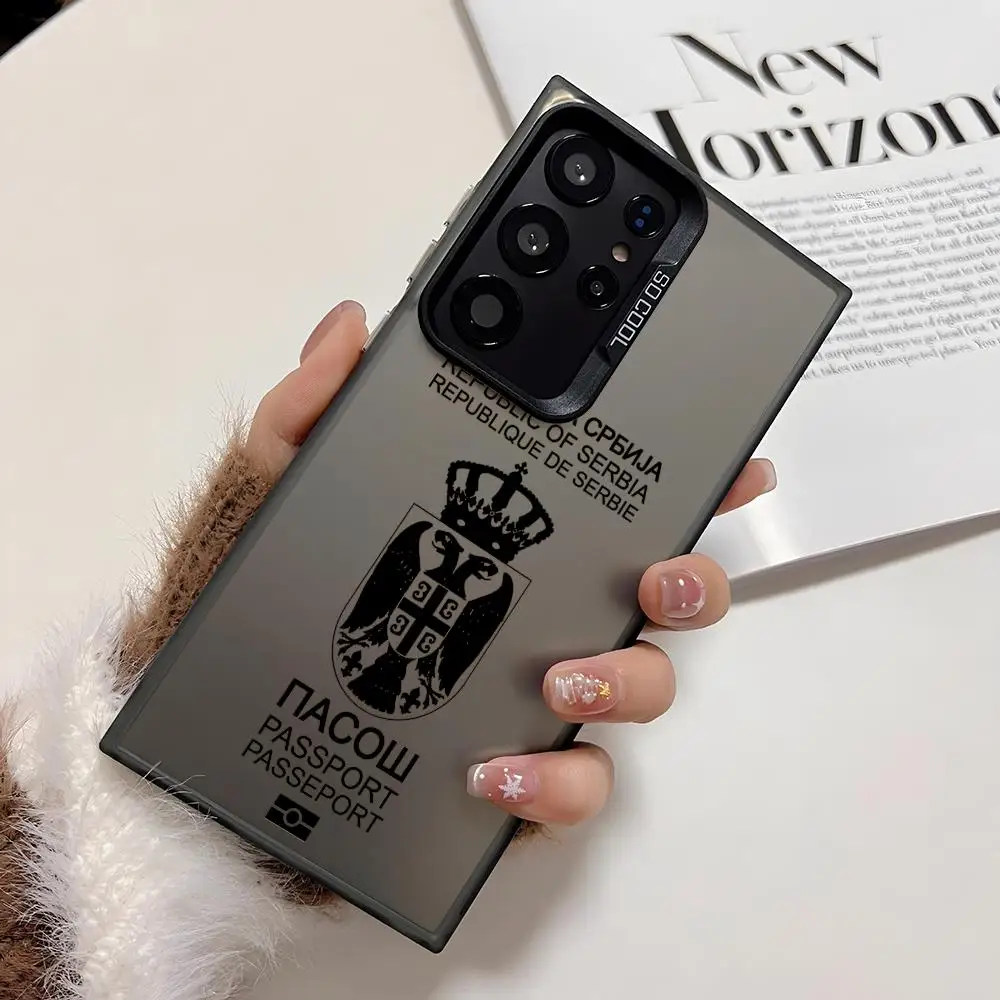 セルビアパスポートデザインのスマホケース、Samsung Galaxy S25 Edge、S24、S23、S22、S21、S20 Ultra対応、シリコン製シルバーのスマホケース