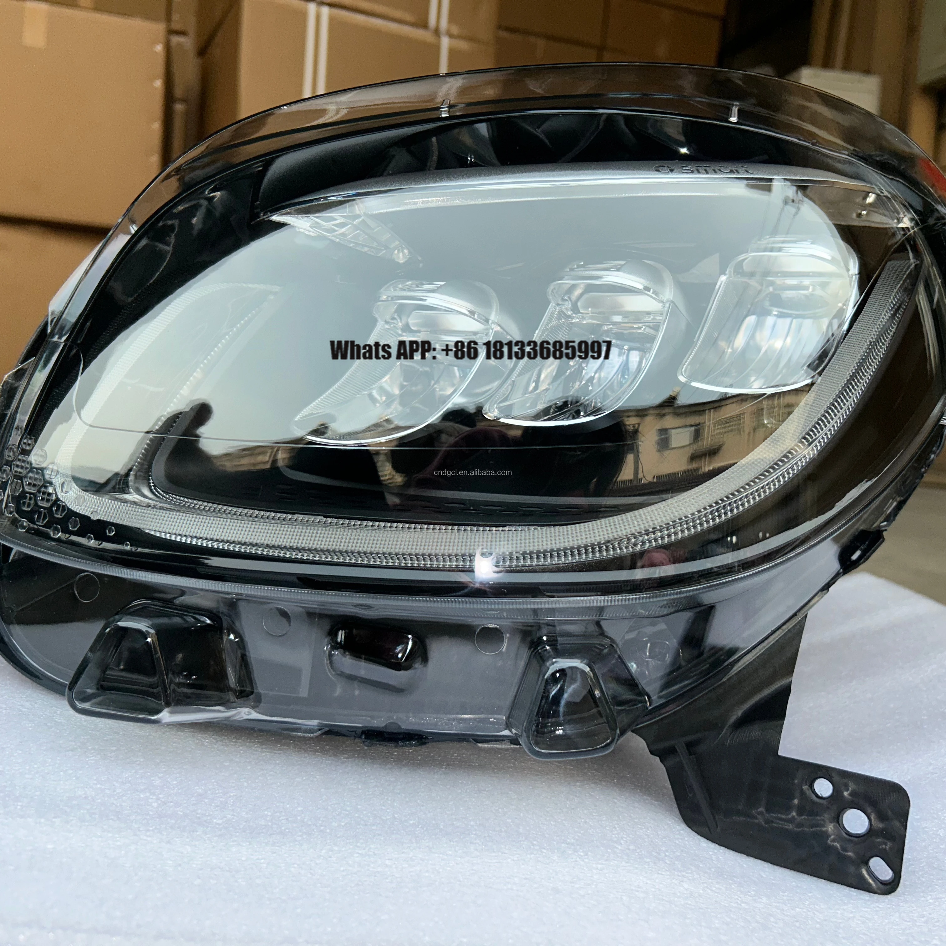 

High Performance 4539066102 4539067202 EQ Headlight with 6000k Color Temperature New Condition