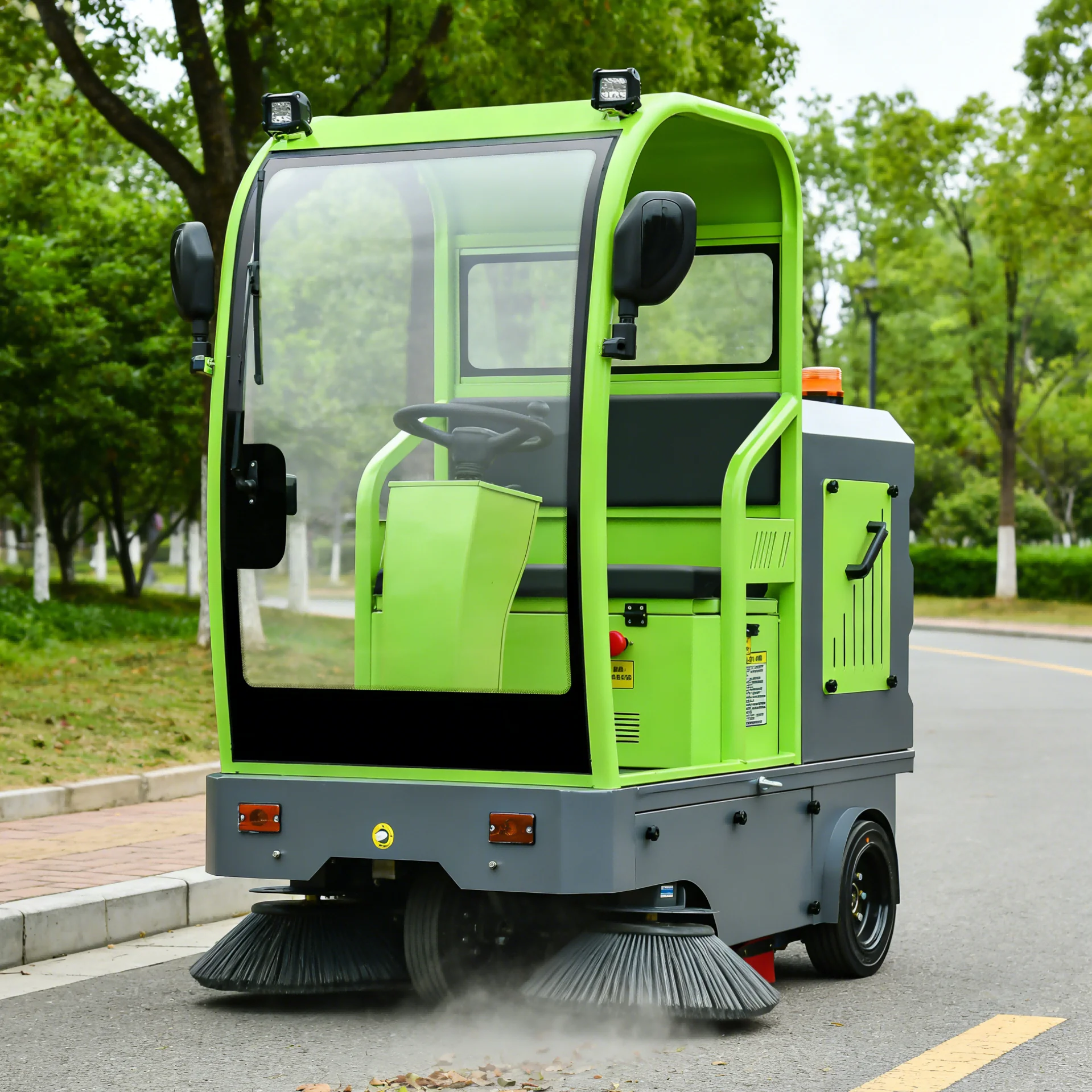 

Customized 48V Electric Ride-On Compact Enclosed Industrial Street Sweeper Cleaning Equipment For Concrete Floor Sweeper