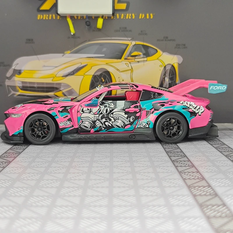 

CCA 1:24 Simulated Ford Mustang GT3 alloy car model decoration, doors and hood can be opened rich details, fine workmanship