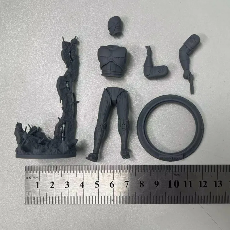 1/24 Scale 75mm Resin Body Assembled Model Kit Mechanical Police and Scene Miniature Toy Sculpture Unassembled and Unpainted