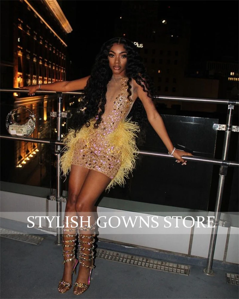 Gold O Neck Short Prom Dress For Black Girls 2024 Beaded Crystal Evening Gown Birthday Party Gowns Feathers Mermaid Customized