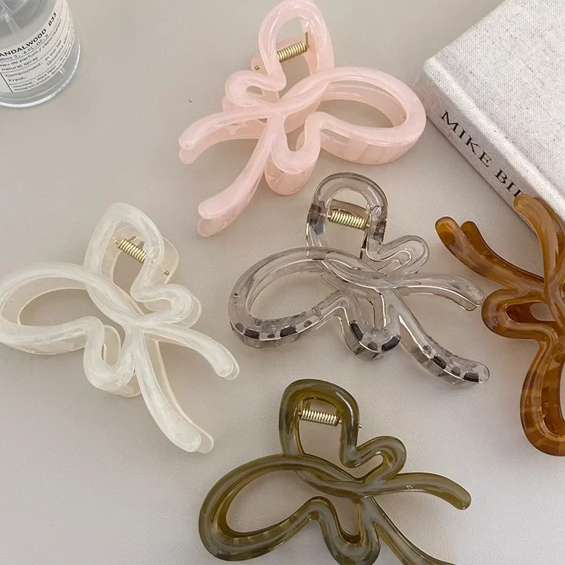 Large Acrylic Hollow Butterfly Hair Claw Clips Headwear for Women Girl Korean Bow Ribbon Shark Ponytail Clip Hairpin Accessories