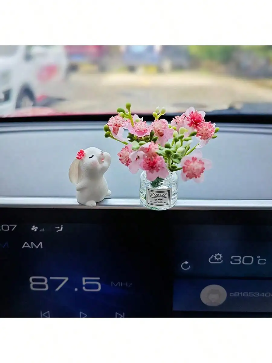 

2pcs Adorable Bunny Figurine and Mini Flower Vase Set for Car Dashboard Decor