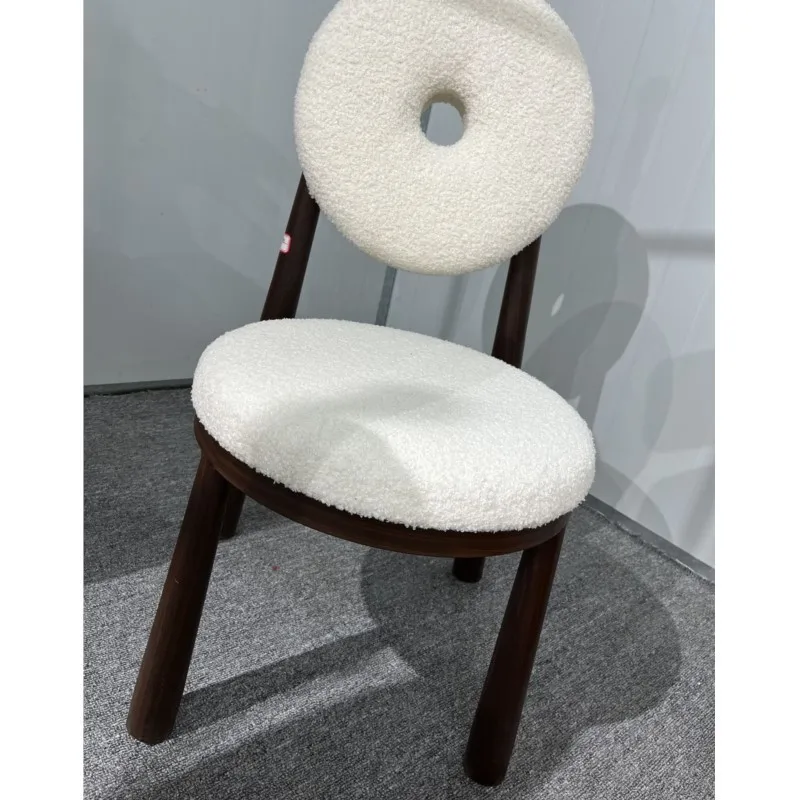 Nordic Creative Donut Lamb Velvet Backrest Chair Modern Home Dining Chair Living Room Bedroom Simple Makeup Chair Leisure Chairs