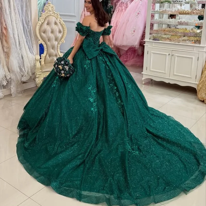 Maßgeschneiderte, glänzende, schwarzgrüne Quinceanera-Kleider, schulterfrei, mit Paillettenapplikation, langer Schwanz, Schleife, Vestido 15, Quinceanera