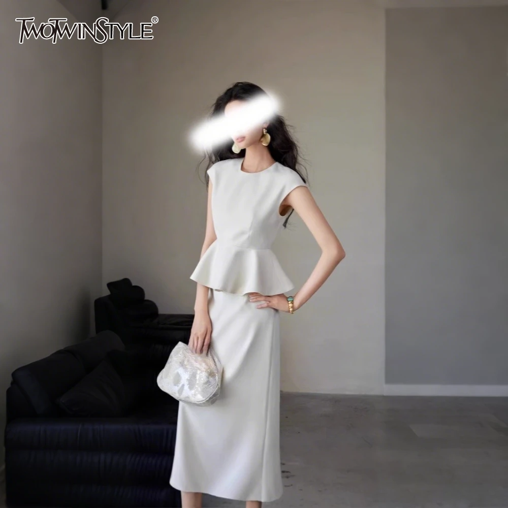 

TWOTWINSTYLE однотонный комплект из двух предметов со складками, женский жилет без рукавов с круглым вырезом, элегантный повседневный женский комплект с длинной юбкой, модный новый