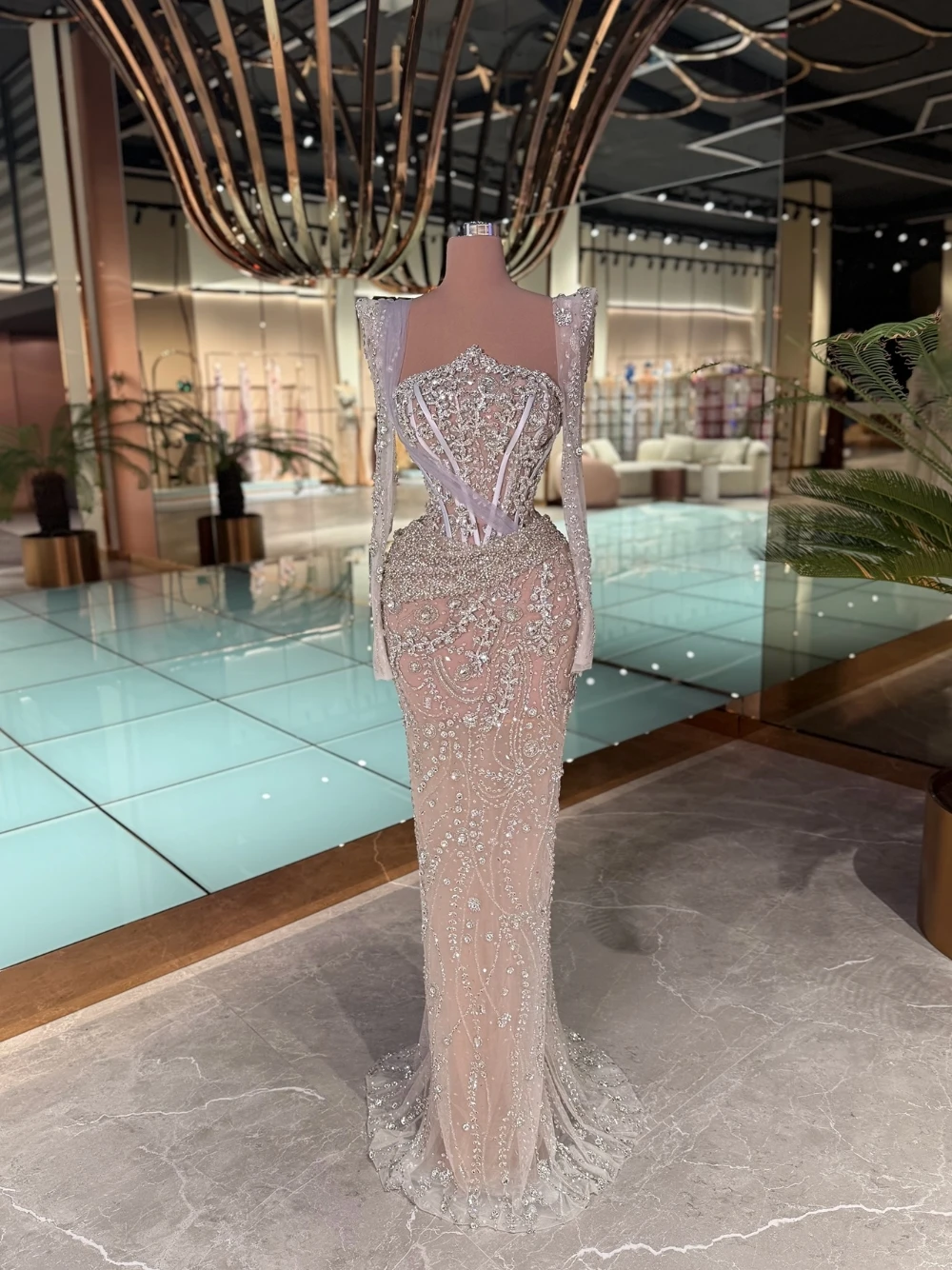 Elegant Shiny Nude Mermaid Prom Dress Full Crystal Beaded See Through Long Sleeve Cross Strap Formal Evening Gown For Gala
