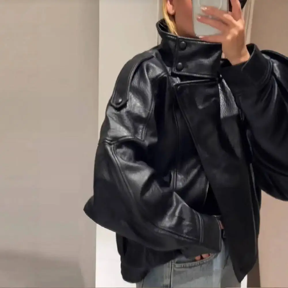 

Black Asymmetry Buttons Leather Jackets Women Lapel Long Sleeve Warm Street Jacket 2025 Autumn Winter Lady Outwear