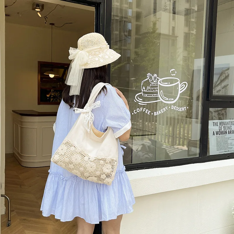 Hollow Design Women's Canvas Shoulder Bags Vintage Flower Ladies Travel Beach Tote Handbags Sweet Lace Female Vest Bag Purse