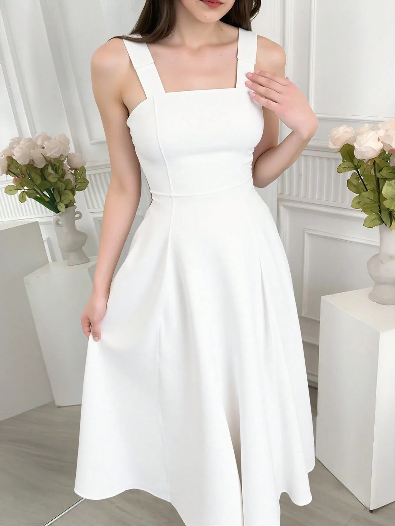 

Элегантное белое платье А-силуэта с квадратным вырезом и бретелями-бантиками для женщин