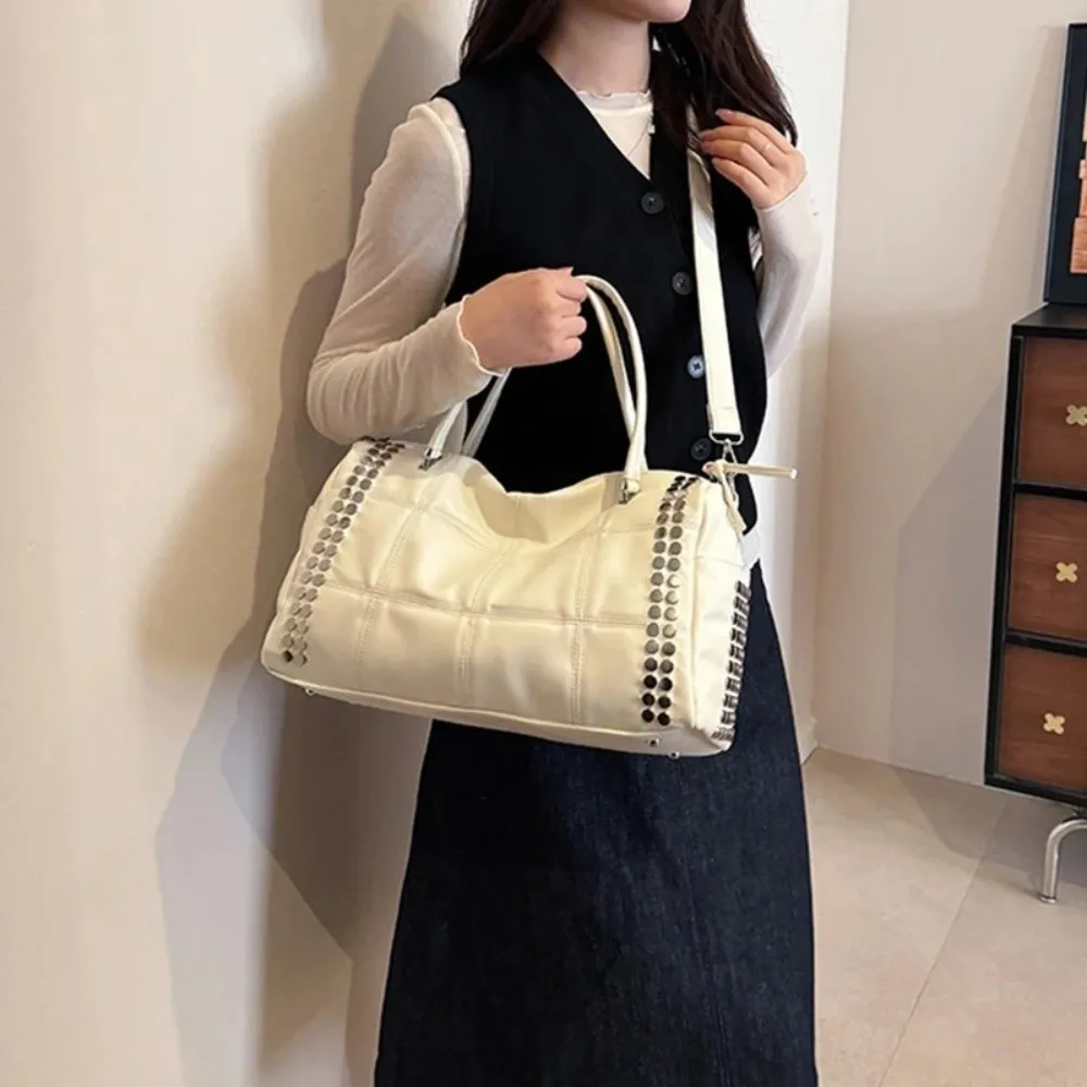 Large Capacity Rivet Tote Bag Detachable Shoulder Strap Quilted Design Fashion Rivet Handbag Y2K Style Women Shoulder Bag Women