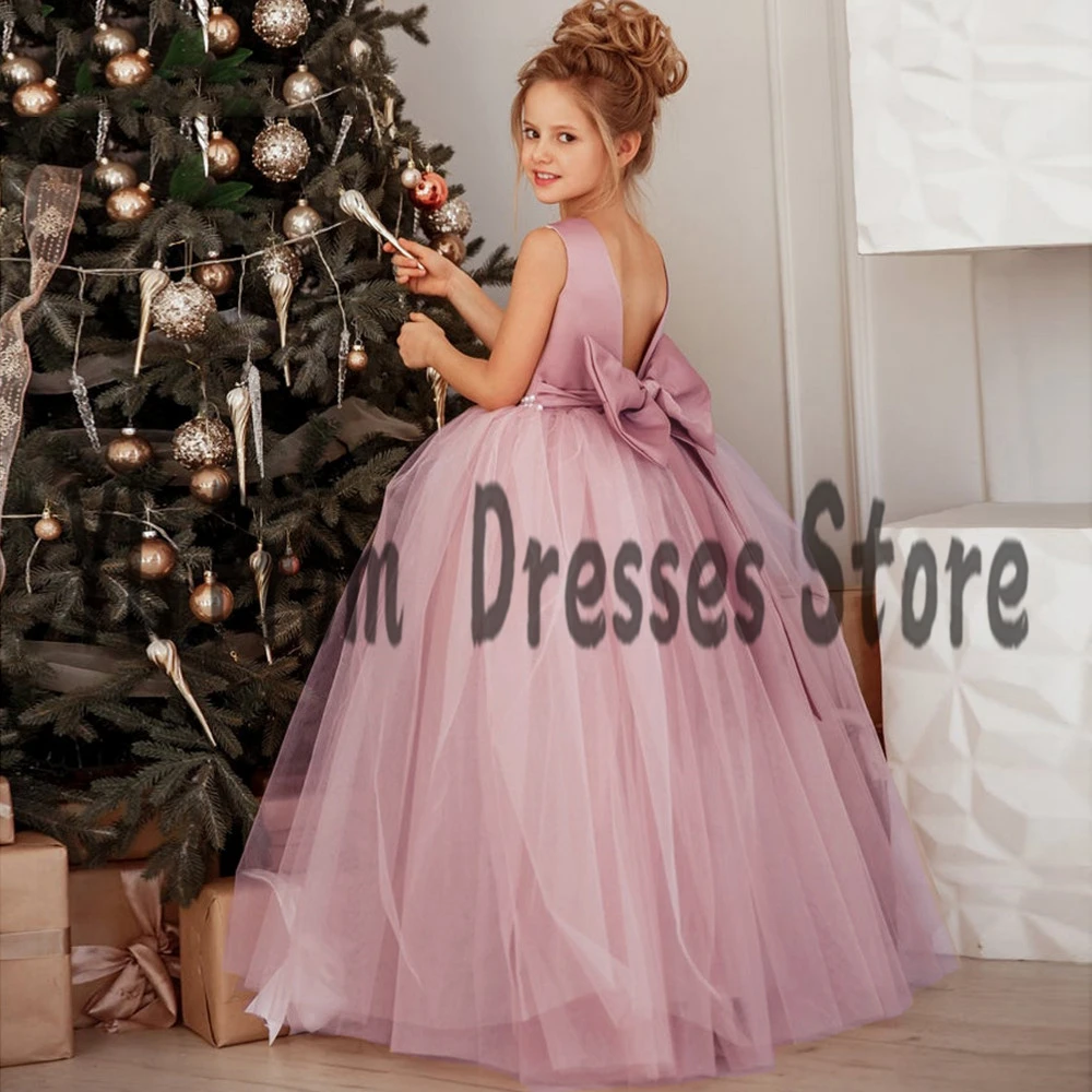 YL Staubigen Rosa Tüll Blume Mädchen Kleider Perlen Gürtel Scoop Neck Geburtstag Party Ballkleider Bodenlangen Backless Prom Kleid