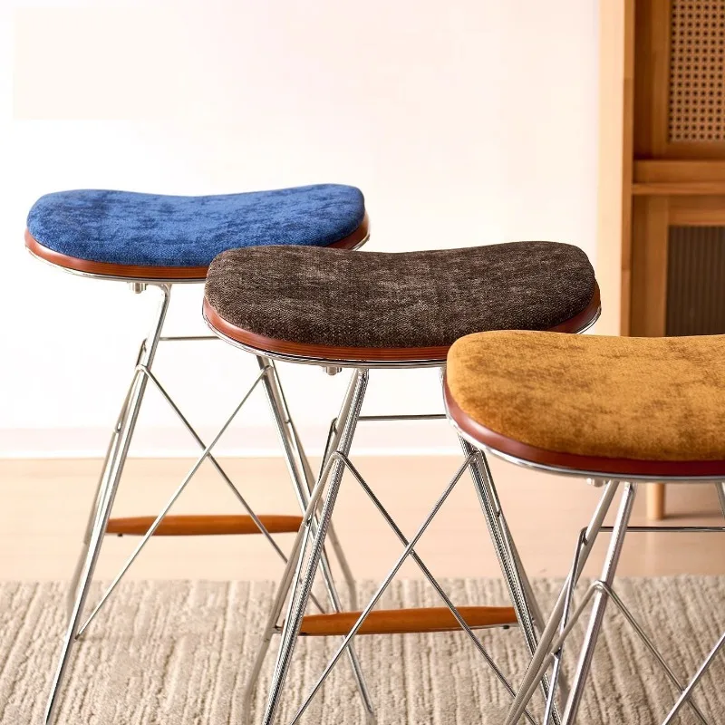 كرسي عشاء بار على الطراز القديم المتوسط، كرسي إبداعي على شكل سرج حديدي عتيق، حقيبة ناعمة، طاولة جزيرة، كرسي منزلي عالي الأرجل