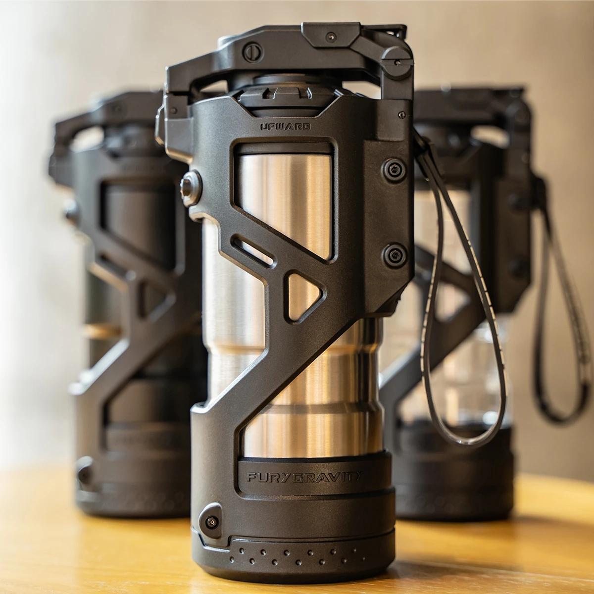 

FURY Sports water bottle/insulated water bottle, suitable for riding, outdoor climbing, car cup holders