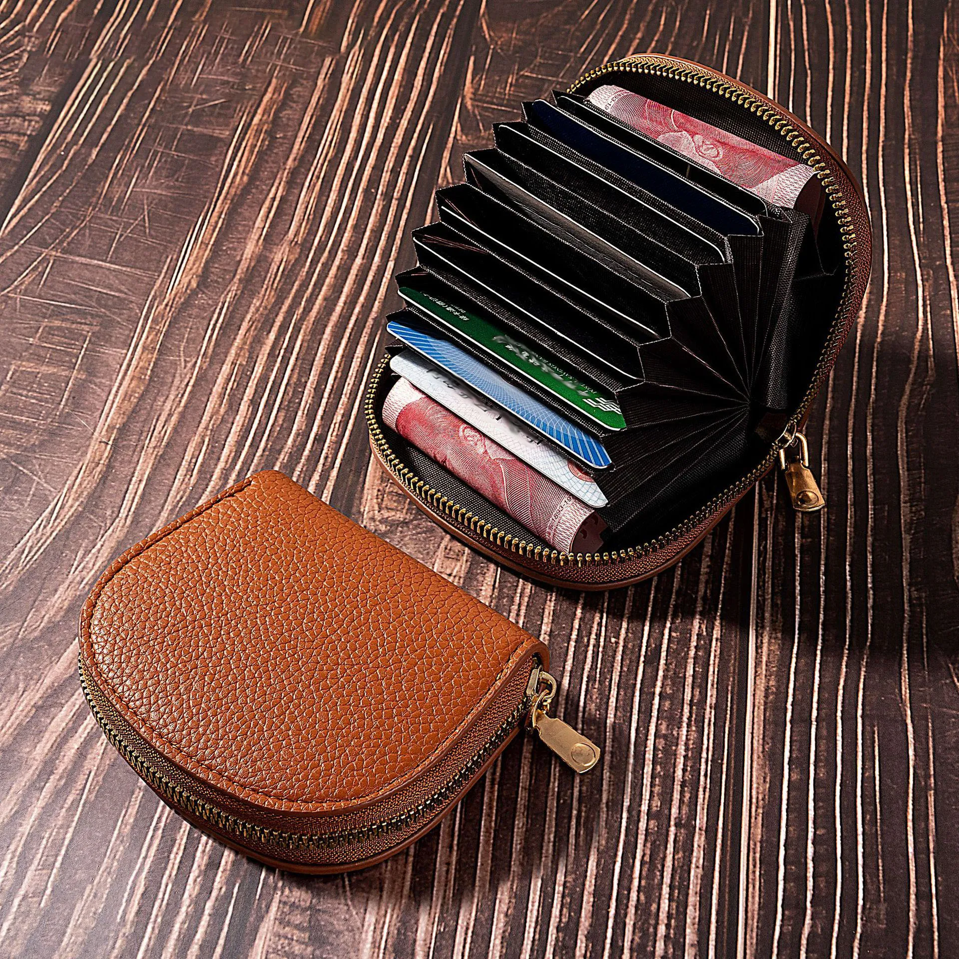 

1PCS men's and women's general new card bag small fresh shell semi round bag multi-card document organ card pocket purse