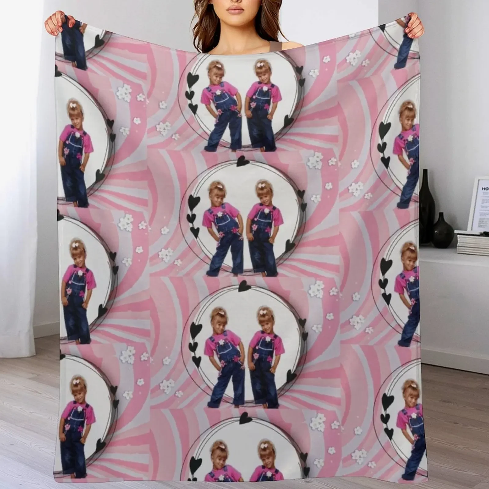 

Mary Kate and Ashley olsen twins cute for kids Throw Blanket Stylish Decor Blanket Gift for Friends Roommate