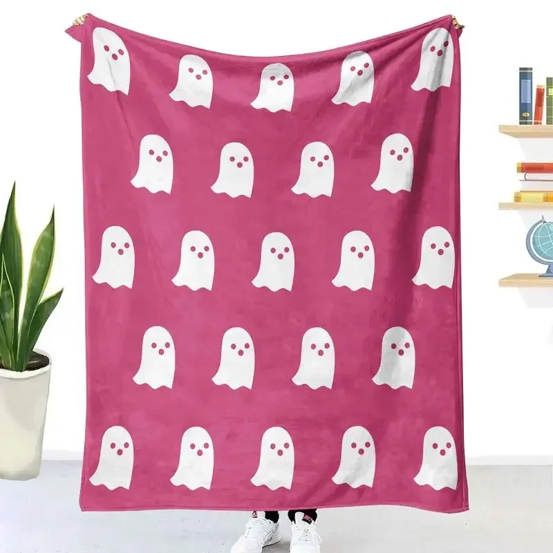 Pink Ghost Print Flannel Blanket - Reversible Plush Softness for Spooky Cuddles, Halloween Fun & Cozy Charm​