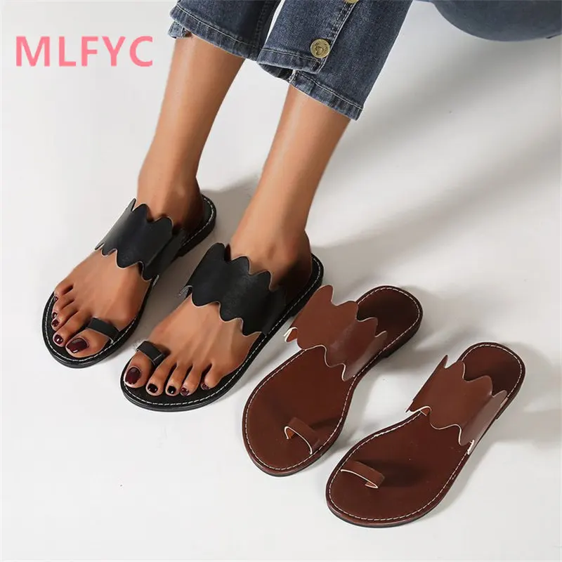 Sandals female  New Summer Versatile Sandals Women's Flat Sole ladies Sandals Slippers Casual Sandals Outside