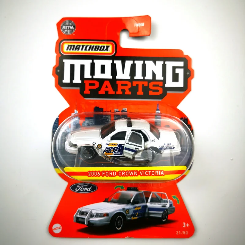 2022 Matchbox Moving Parts 2006 FORD CROWN VICTORIA 1/64 Die-cast Collection Model  FWD28