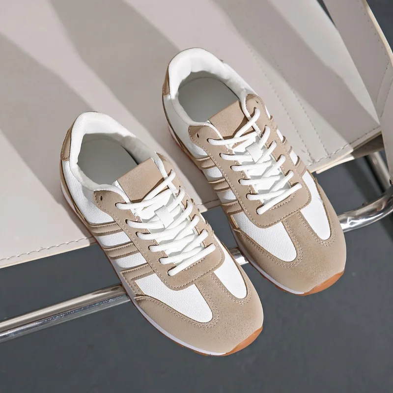 

Large Size Women's Sports Shoes Light Shoes Flat Shoes Leather Surface Casual Shoes Women's Training Shoes Running Shoes