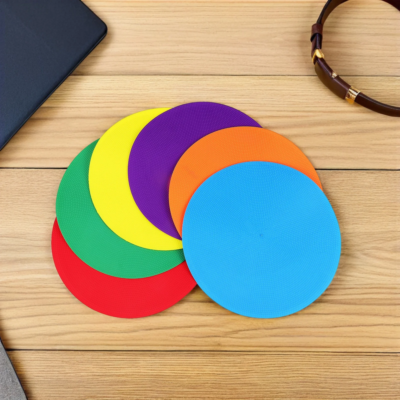 

12Pcs Vibrant Floor Circle Spot Markers Soft Tpe Non Slip Discs for Gym Classroom Football Training Agility Floor Dots