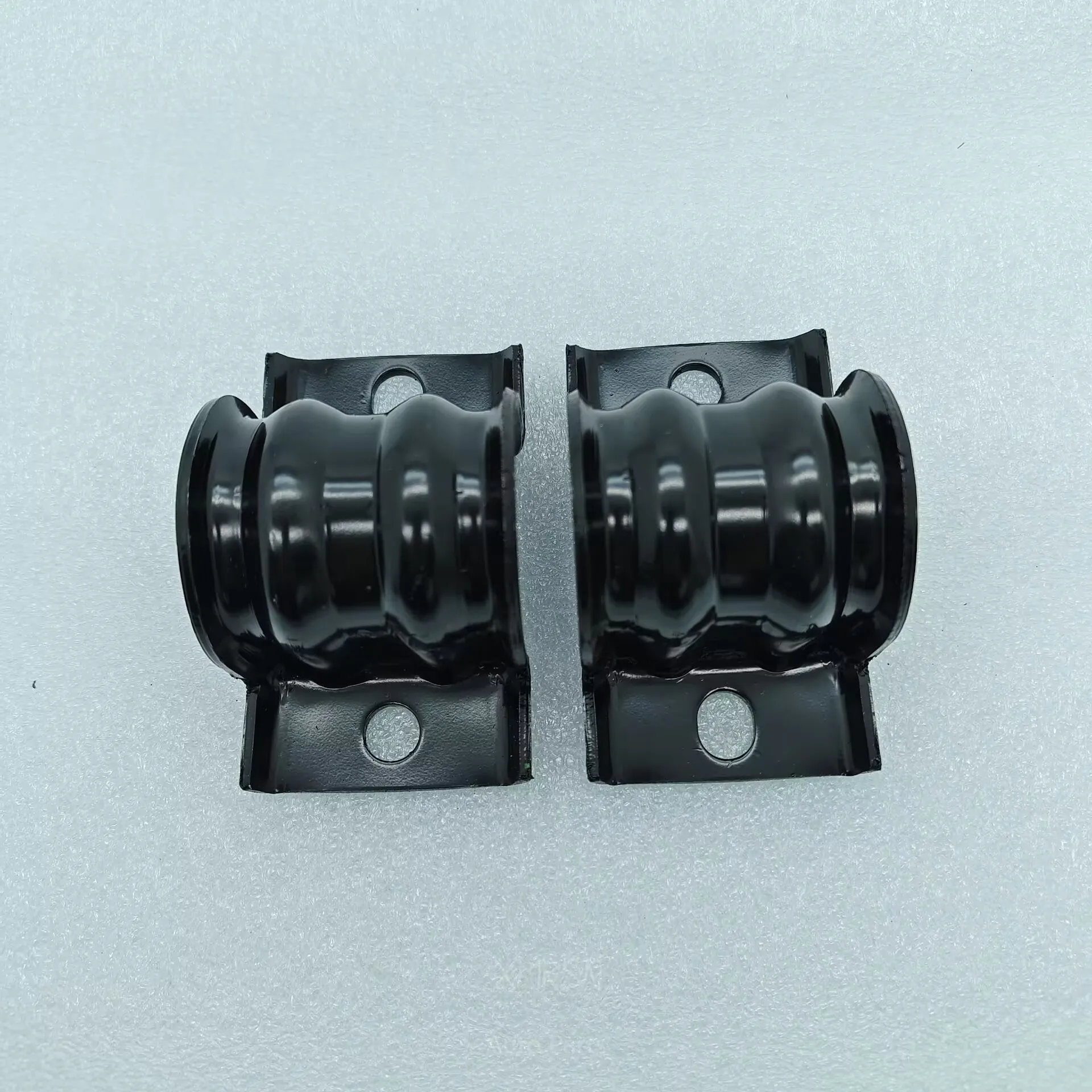 

2 шт. оригинальный передний кронштейн стабилизатора для Ssangyong Korando Tivoli XLV 4472034000 4472035000